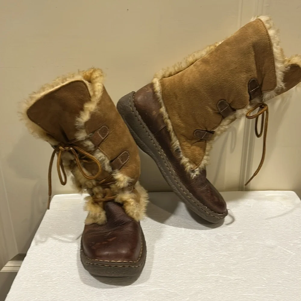 Born Leather Shearling fur Lined Lace Up Winter Boots warm & cozy size 4/36